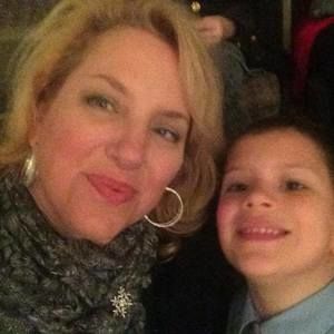 Meet your Posher, Dee